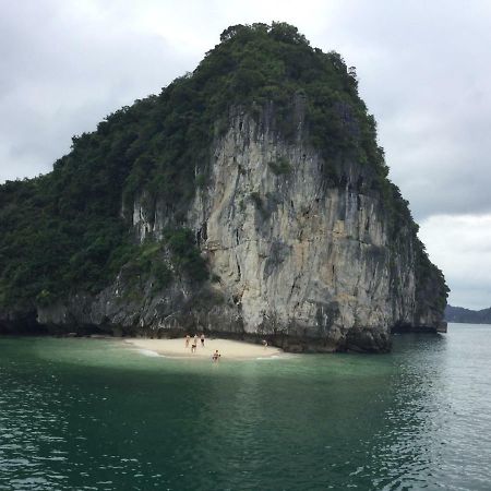 Flamingo Luxury Cruises Hotel Ha Long Buitenkant foto