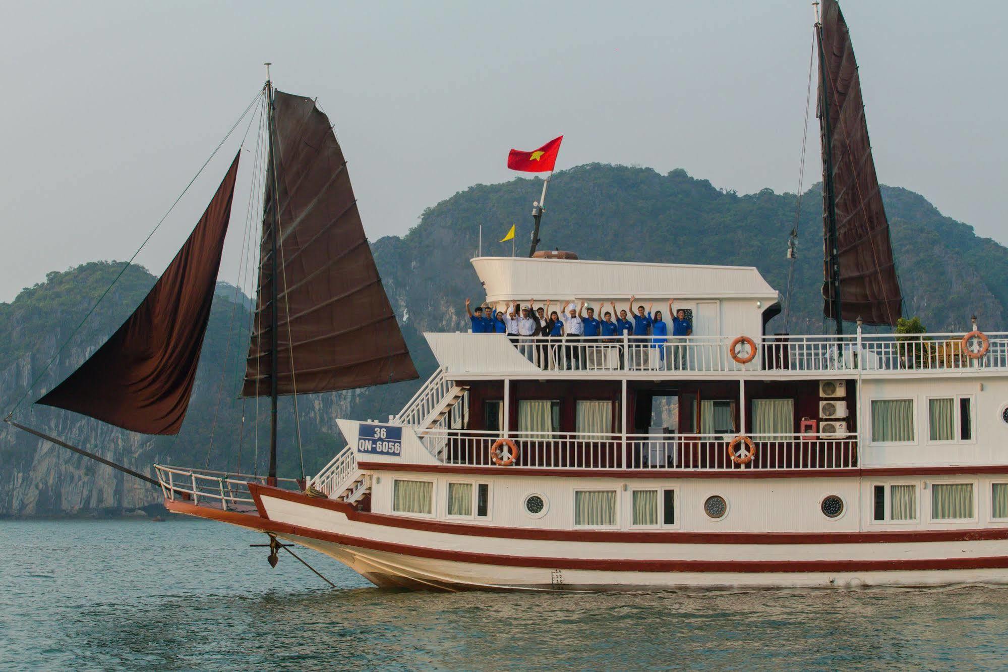 Flamingo Luxury Cruises Hotel Ha Long Buitenkant foto