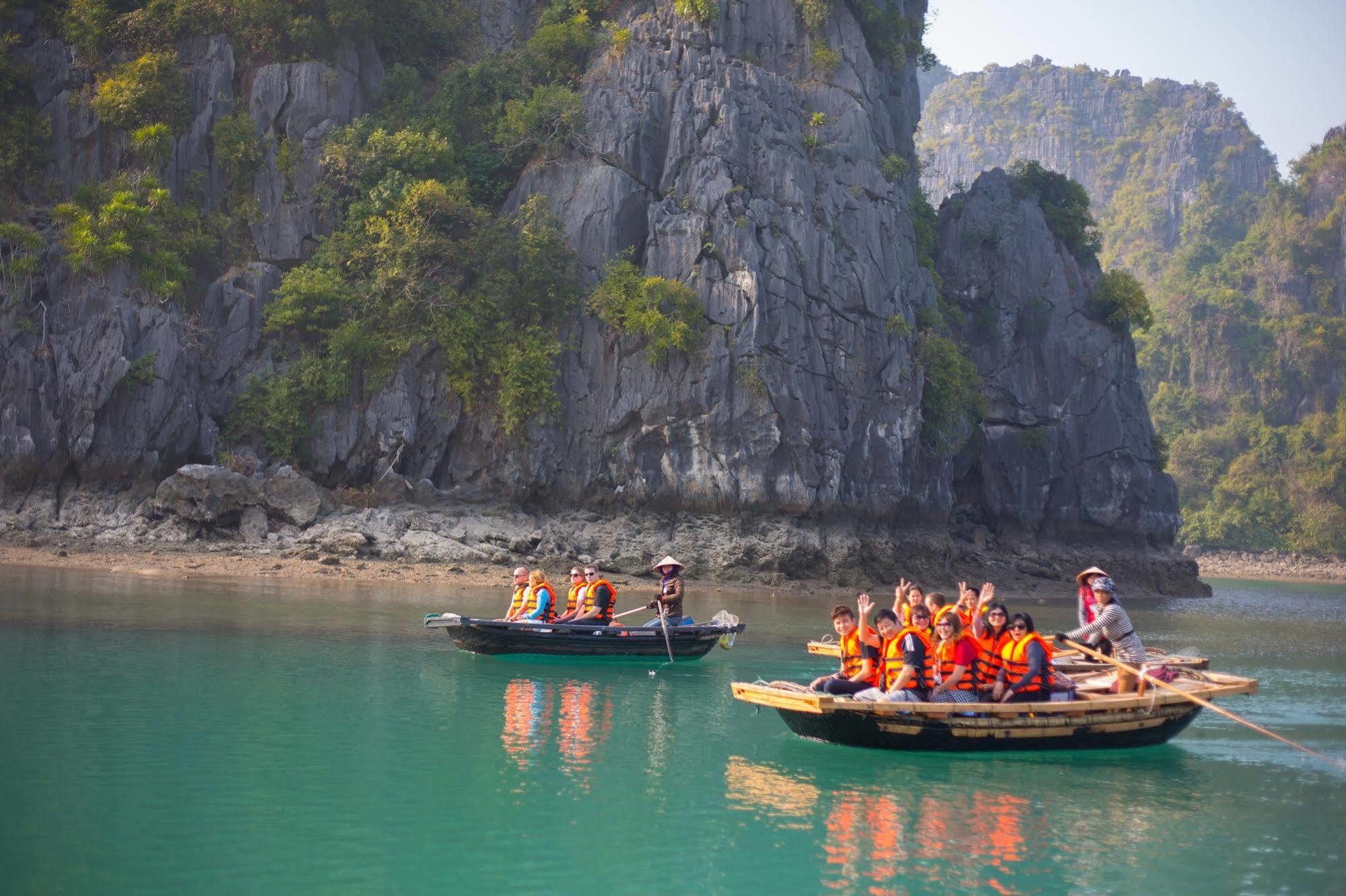 Flamingo Luxury Cruises Hotel Ha Long Buitenkant foto