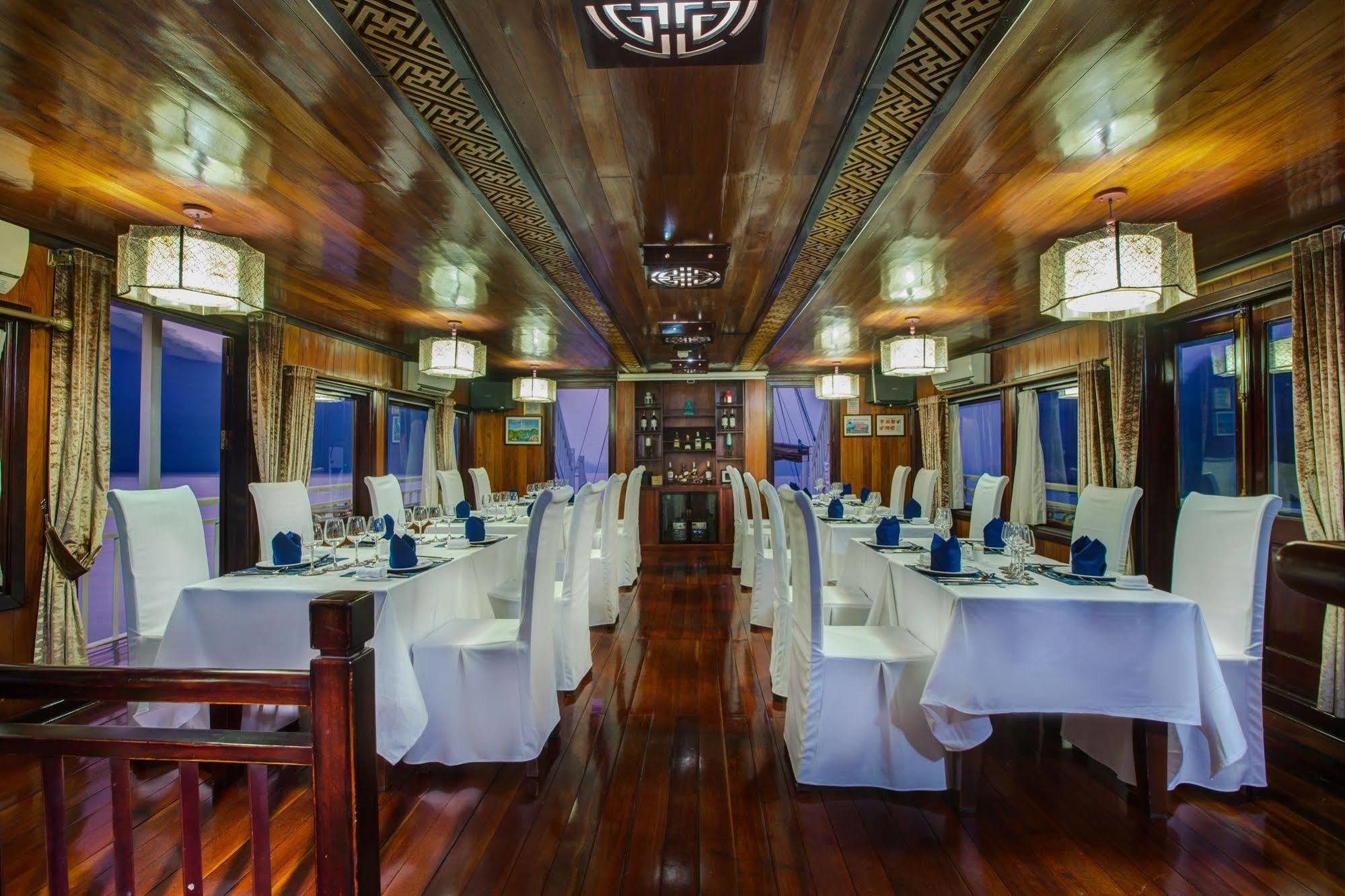 Flamingo Luxury Cruises Hotel Ha Long Buitenkant foto