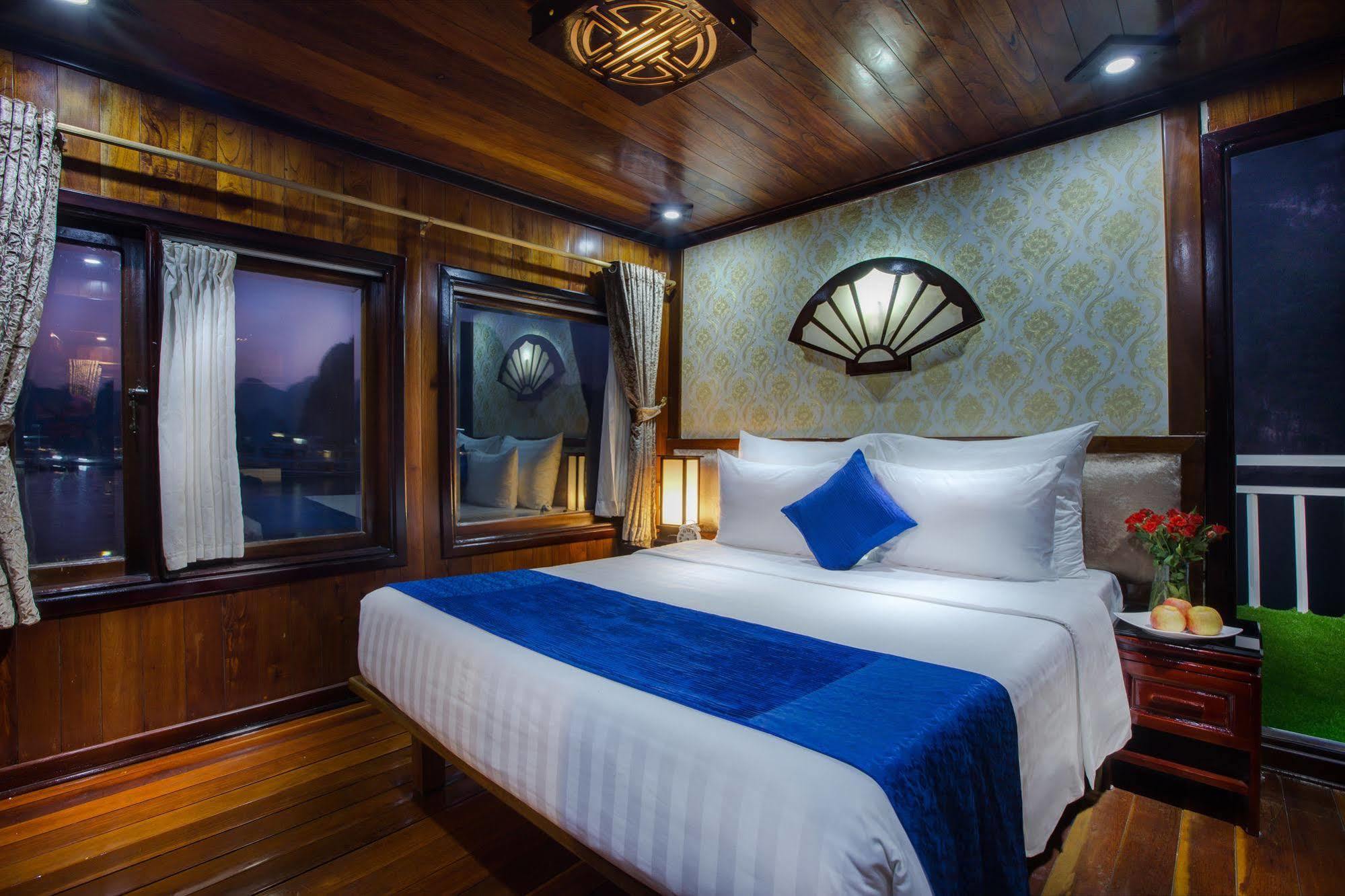Flamingo Luxury Cruises Hotel Ha Long Buitenkant foto