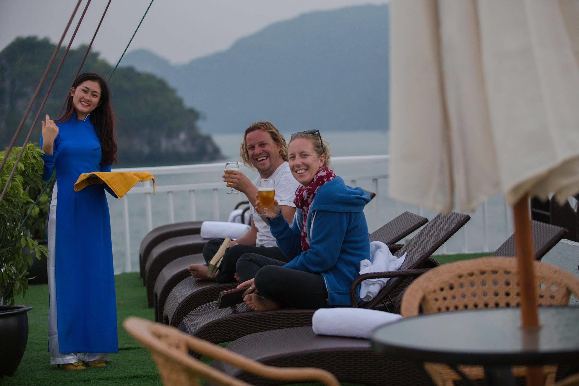 Flamingo Luxury Cruises Hotel Ha Long Buitenkant foto