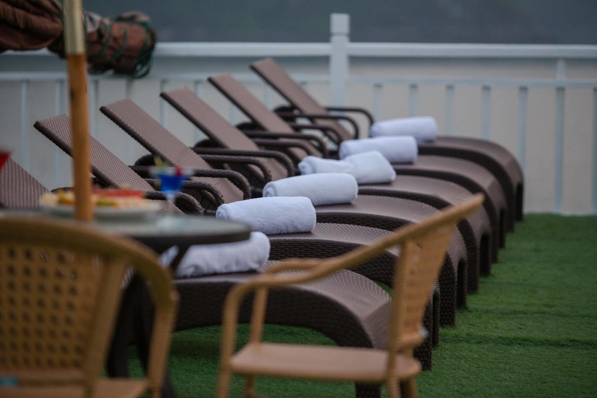 Flamingo Luxury Cruises Hotel Ha Long Buitenkant foto