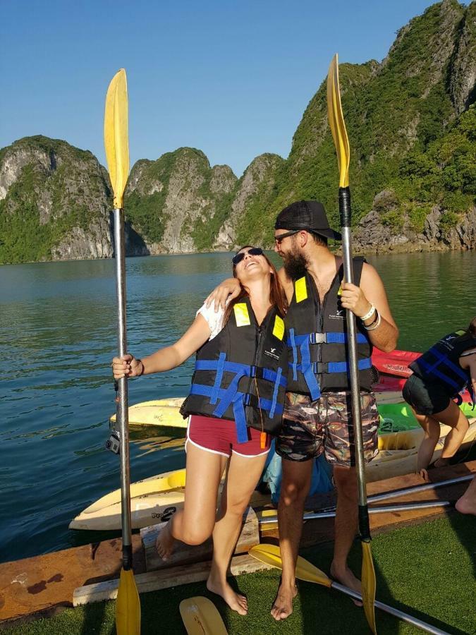 Flamingo Luxury Cruises Hotel Ha Long Buitenkant foto