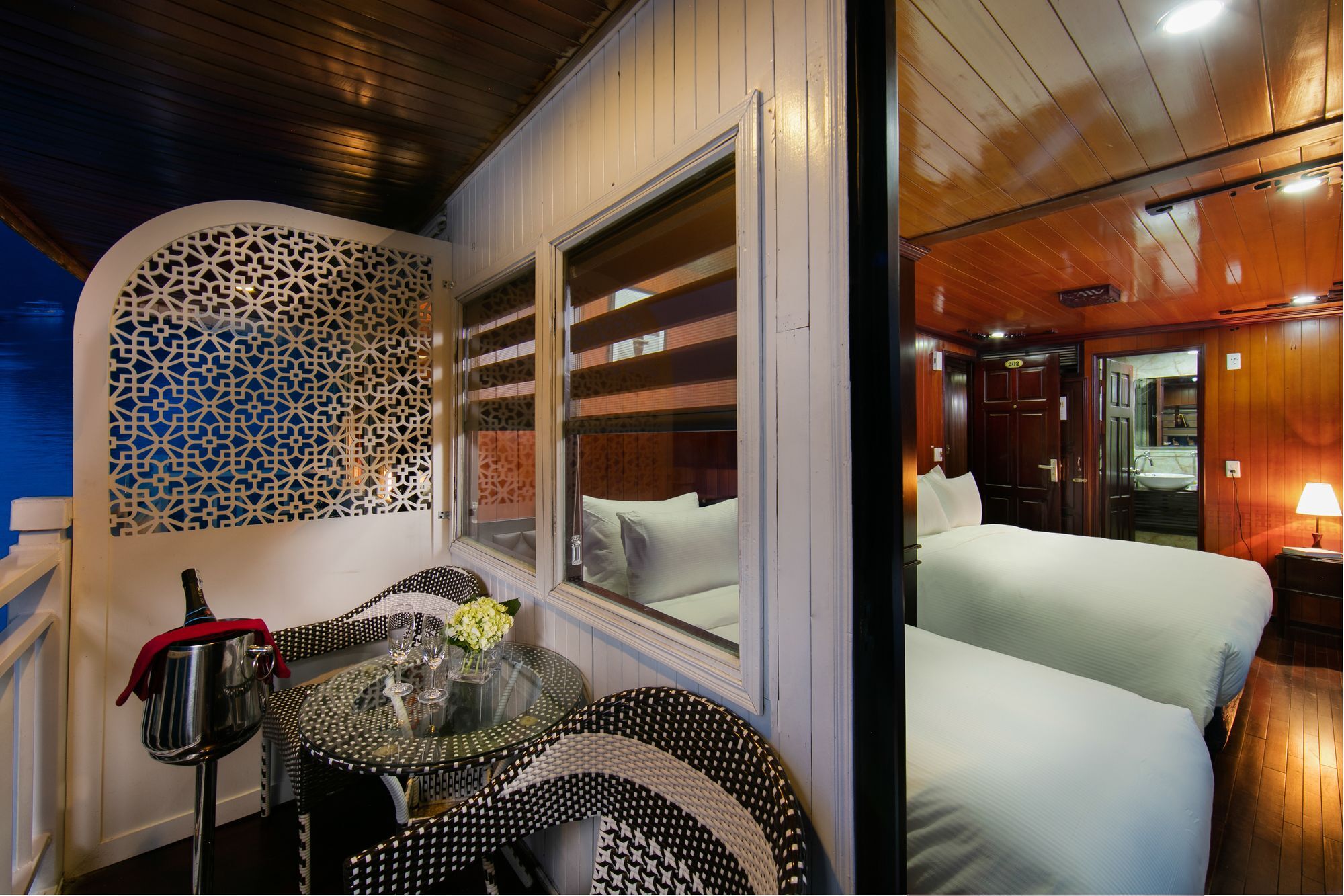 Flamingo Luxury Cruises Hotel Ha Long Buitenkant foto